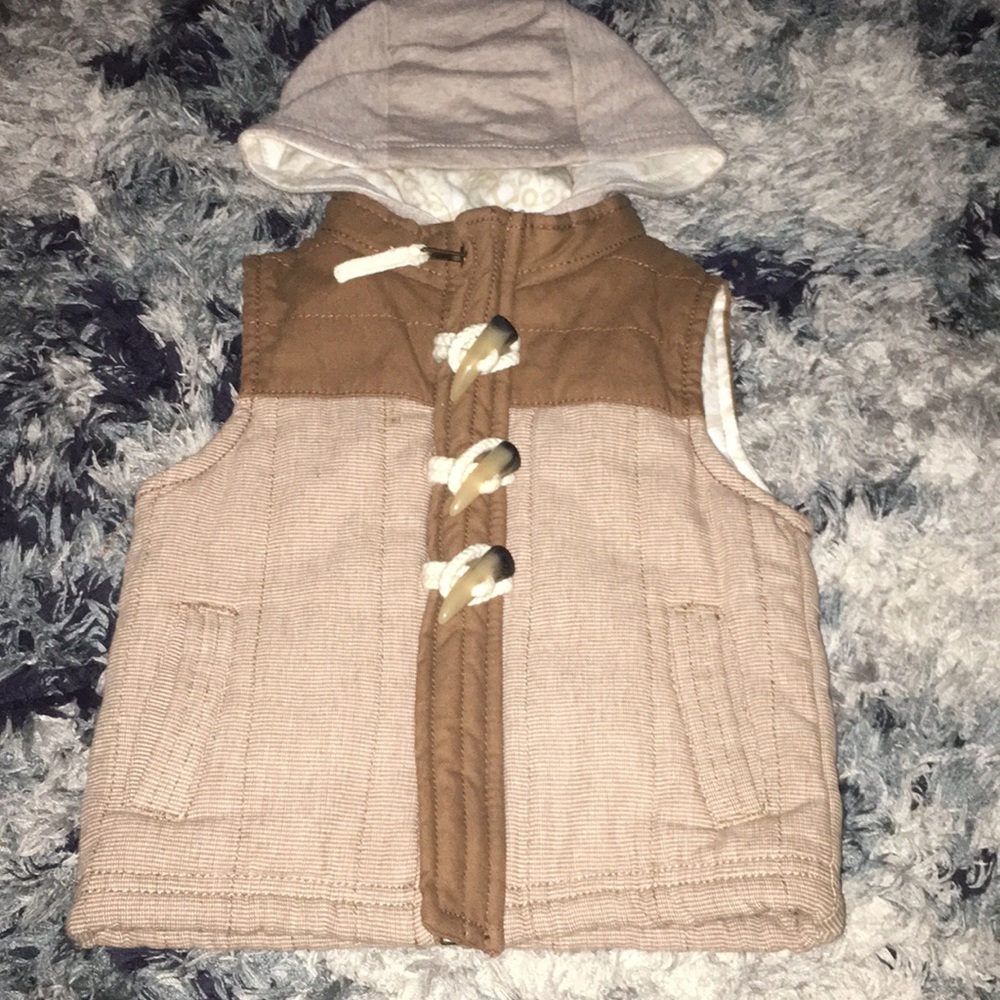OshKosh B’gosh hooded vest